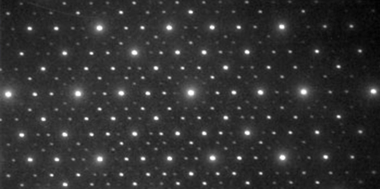 透射电子显微镜