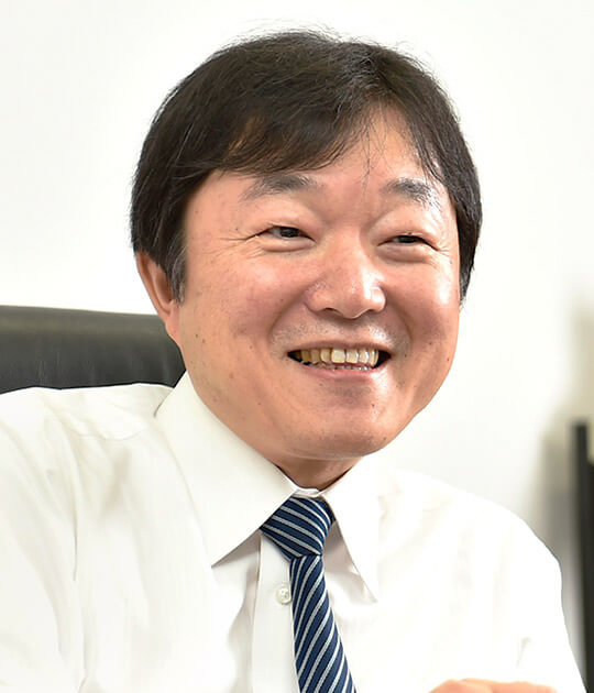 操控光的挑战：用电子束光刻设备描绘未来