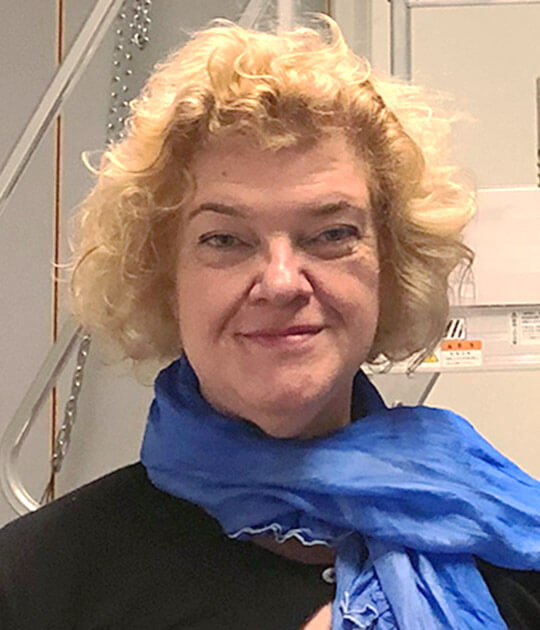 超高精度成像、高空间和高能量分辨率光谱以及“原位”电子显微镜